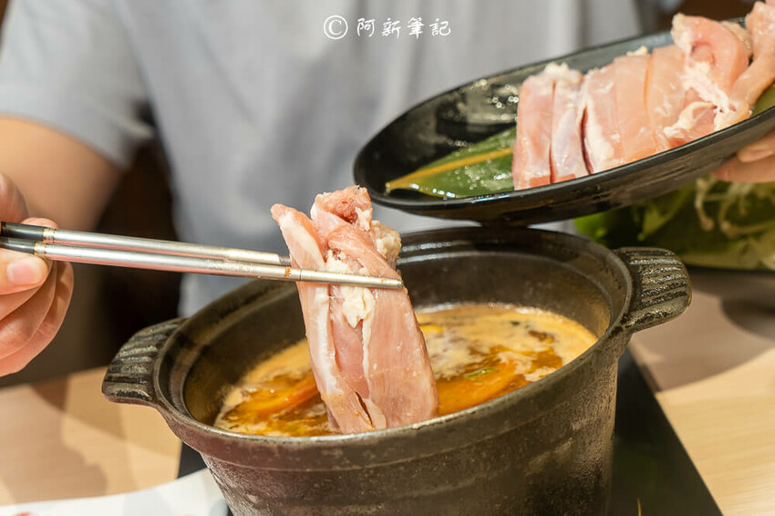 台中市西區肉多多火鍋 | 台中鍋物吃這間！連續3年網路聲量好感度第1名，最低349元起還有自助吧吃到飽～