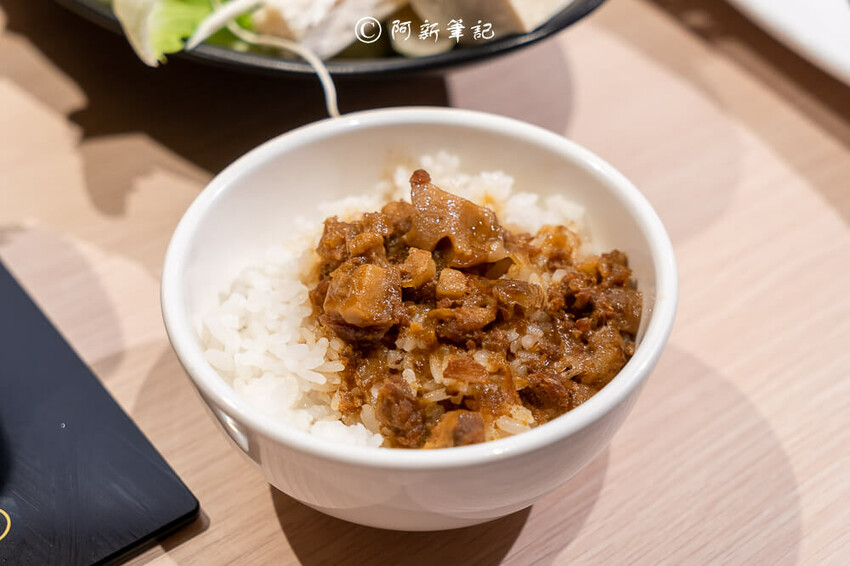 台中市西區肉多多火鍋 | 台中鍋物吃這間！連續3年網路聲量好感度第1名，最低349元起還有自助吧吃到飽～