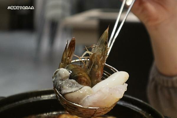 宵夜火鍋第一品牌 火鍋迷必吃 樂多多集團【肉多多火鍋】廣三SOGO店 食材美味大升級 夜貓子的好選擇