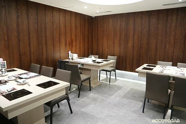 宵夜火鍋第一品牌 火鍋迷必吃 樂多多集團【肉多多火鍋】廣三SOGO店 食材美味大升級 夜貓子的好選擇