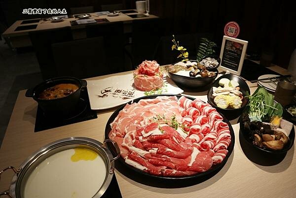 宵夜火鍋第一品牌 火鍋迷必吃 樂多多集團【肉多多火鍋】廣三SOGO店 食材美味大升級 夜貓子的好選擇