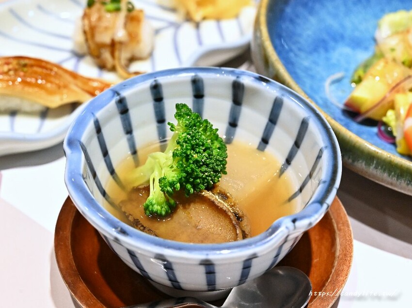 靚食樂|超低調台中無菜單料理,生意超好,食材新鮮高評價,建議先預約~