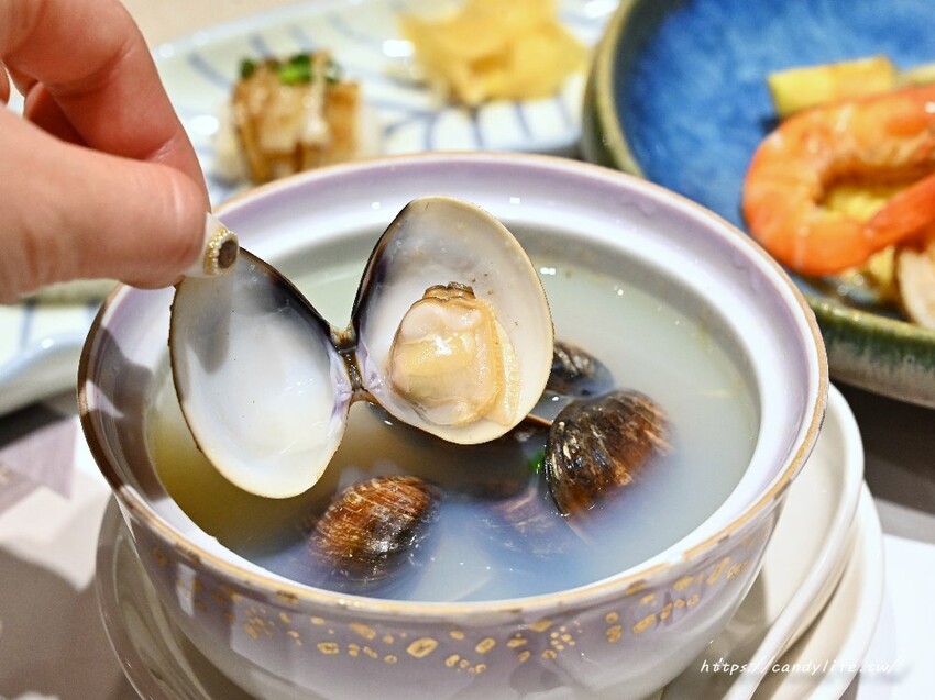 靚食樂|超低調台中無菜單料理,生意超好,食材新鮮高評價,建議先預約~