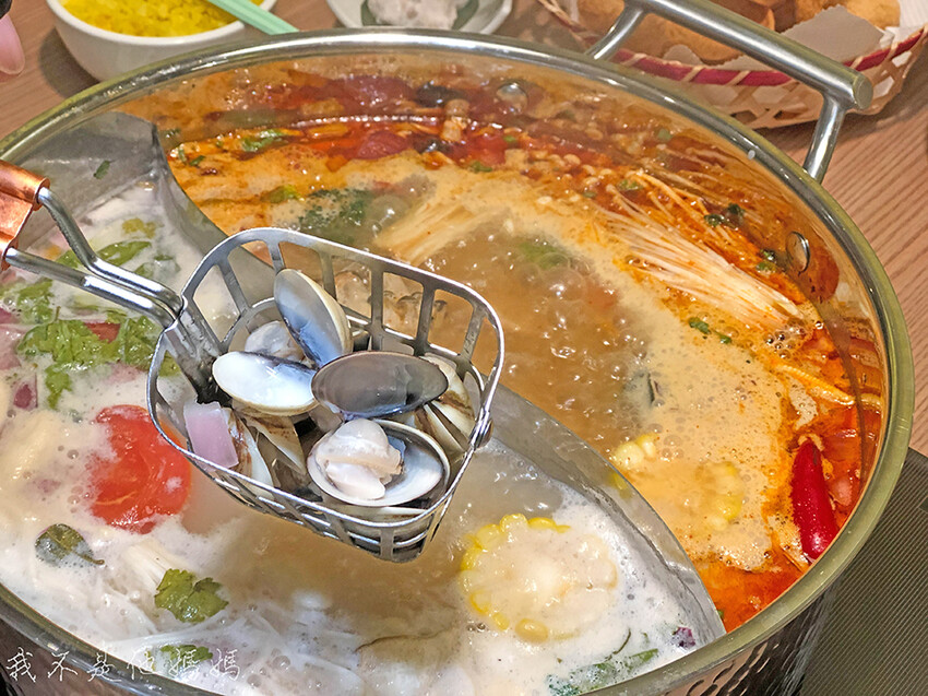 板橋泰式套餐,府中泰式套餐,板橋泰式冬陰功,府中站泰式冬陰功,板橋道地泰式,府中道地泰式,板橋綠咖哩,府中綠咖哩,板橋南洋料理,府中南洋料理