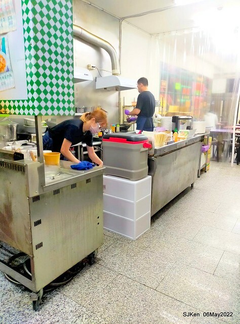 「樂天茶餐廳」(HK restaurant at Taipei), Taiwan, SJKen, May 6, 2022.