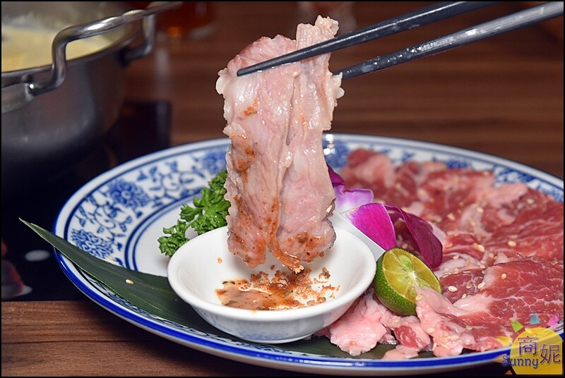 禧珍家鍋物。超浮誇牛舌花海鮮套餐好澎湃!台中七期手切冷藏肉鍋物CP值超高-商妮吃喝遊樂