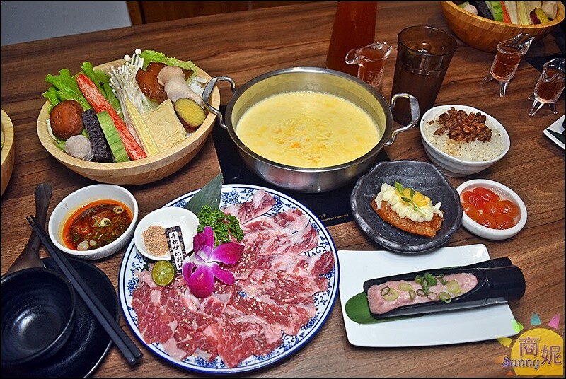 禧珍家鍋物。超浮誇牛舌花海鮮套餐好澎湃!台中七期手切冷藏肉鍋物CP值超高-商妮吃喝遊樂