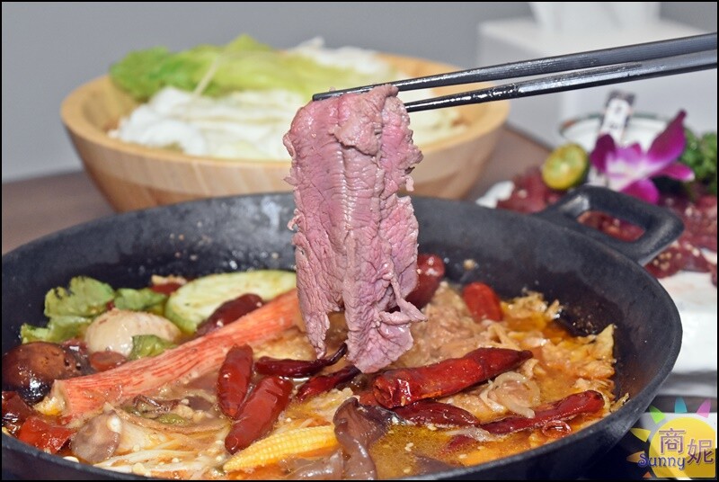 禧珍家鍋物。超浮誇牛舌花海鮮套餐好澎湃!台中七期手切冷藏肉鍋物CP值超高-商妮吃喝遊樂