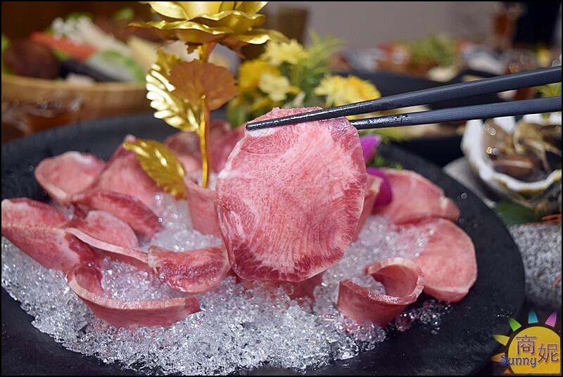 禧珍家鍋物。超浮誇牛舌花海鮮套餐好澎湃!台中七期手切冷藏肉鍋物CP值超高-商妮吃喝遊樂