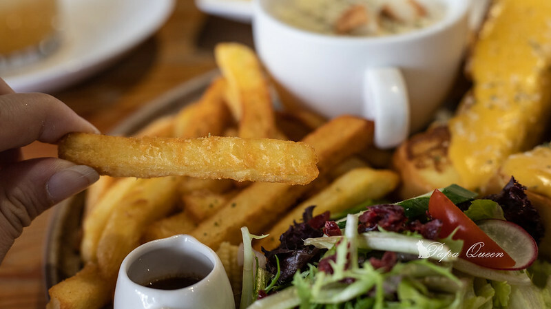 台中西區|早午餐 禾間糧倉 熔岩起司炙烤牛排很欠吃 ,ICE Queen 美的冒泡氣泡飲…必點