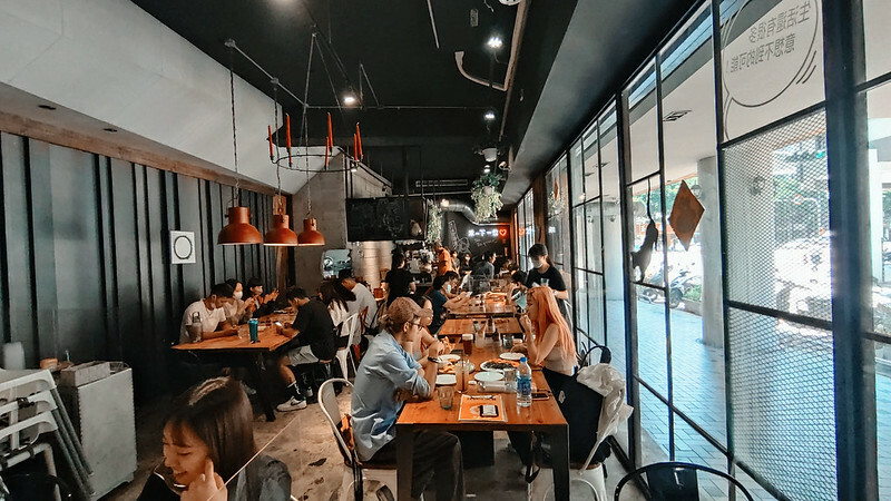 台中西區|早午餐 禾間糧倉 熔岩起司炙烤牛排很欠吃 ,ICE Queen 美的冒泡氣泡飲…必點