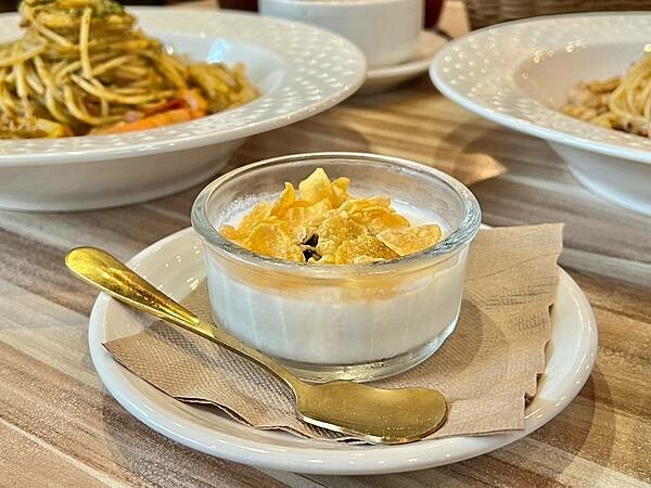 LINE_ALBUM_2022129 _1_221211_6.jpg