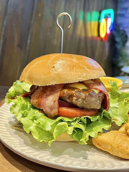 （板橋美食）Lins Burger林斯漢堡美式餐廳～板橋最強