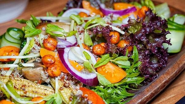 LINE_ALBUM_VegFarm無國界蔬食餐廳_230311_10.jpg LINE_ALBUM_VegFarm無國界蔬食餐廳_230311_10.jpg