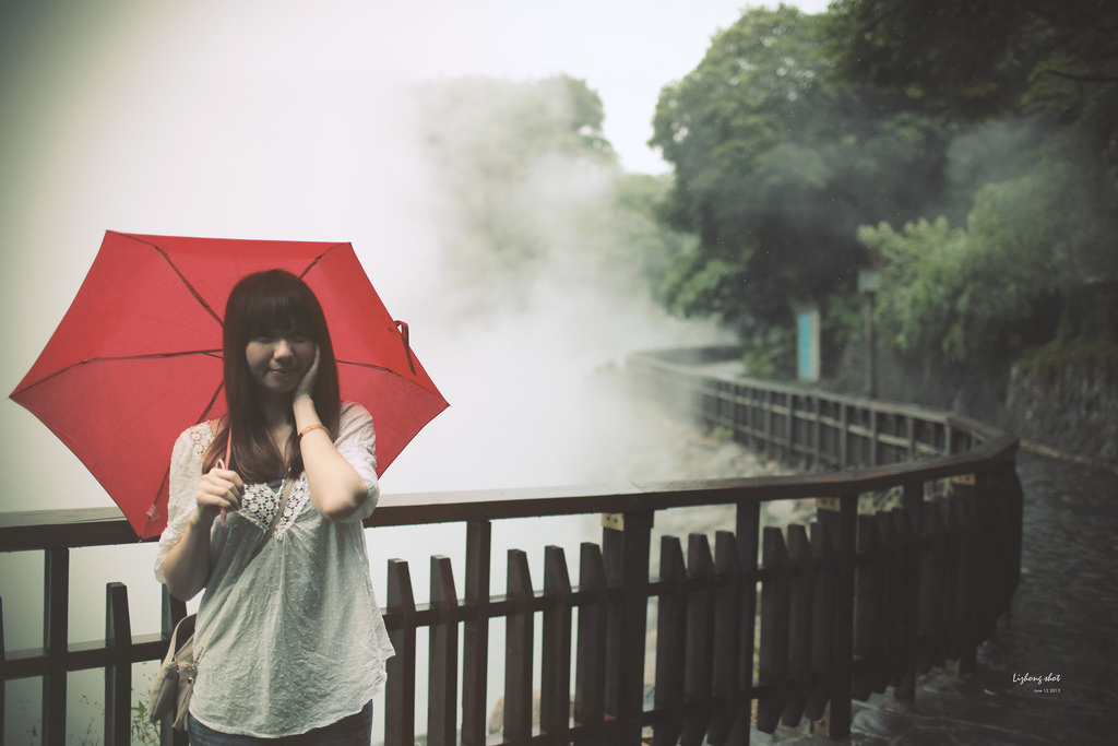 白霧霧的北投地熱谷