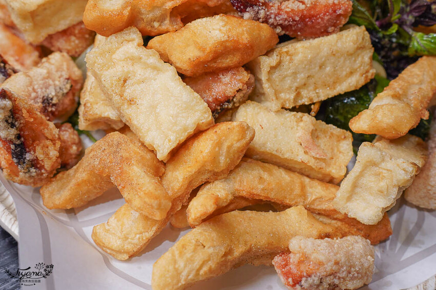 台南鹽酥雞|炒作伙《爆香鹹酥雞》鹽酥雞,吃鹽酥雞看球賽,先炸後爆炒更香更入味 @緹雅瑪 美食旅遊趣