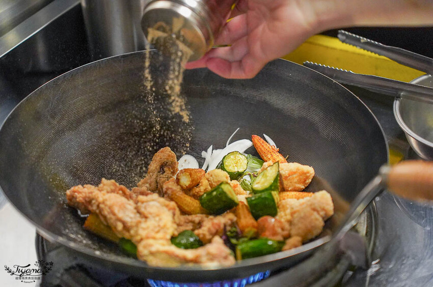 台南鹽酥雞|炒作伙《爆香鹹酥雞》鹽酥雞,吃鹽酥雞看球賽,先炸後爆炒更香更入味 @緹雅瑪 美食旅遊趣