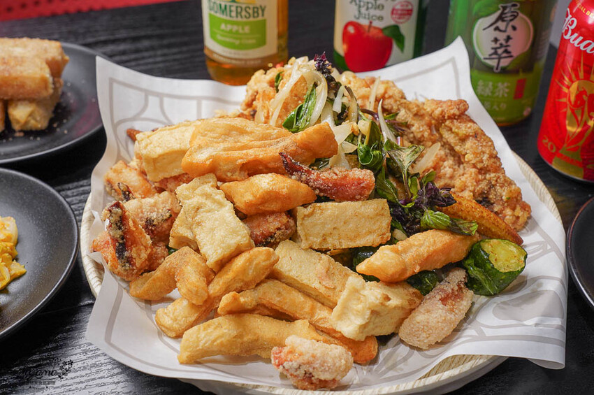 台南鹽酥雞|炒作伙《爆香鹹酥雞》鹽酥雞,吃鹽酥雞看球賽,先炸後爆炒更香更入味 @緹雅瑪 美食旅遊趣