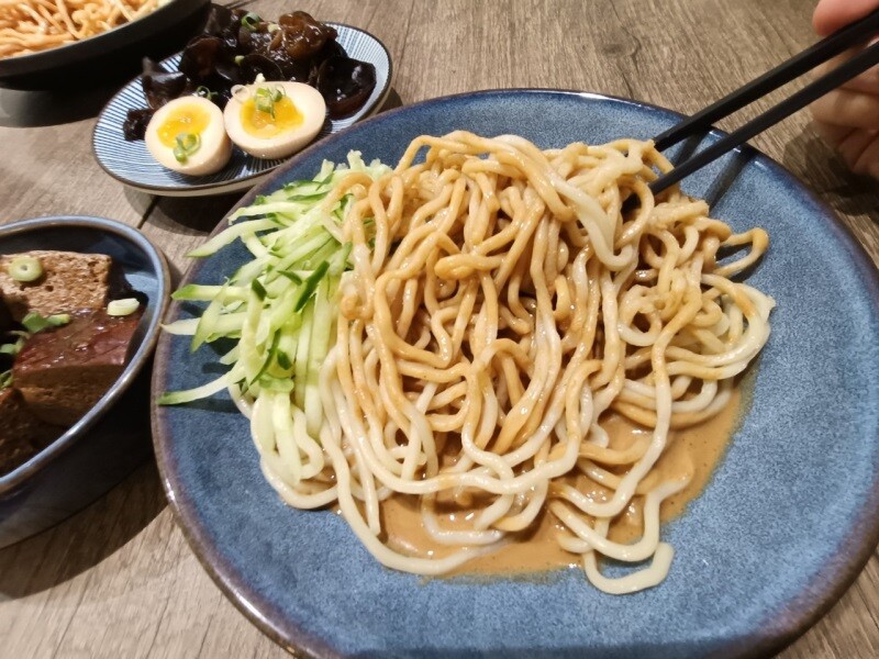 【甘霖涼麵舖永和店】夏日開胃CP值超高平價的永和美食涼麵推薦