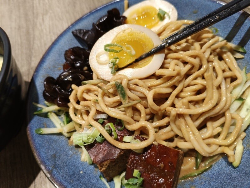 【甘霖涼麵舖永和店】夏日開胃CP值超高平價的永和美食涼麵推薦