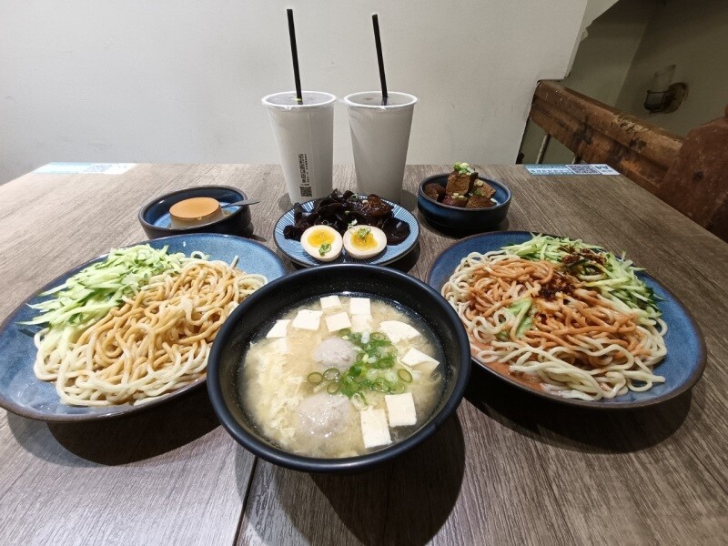 【甘霖涼麵舖永和店】夏日開胃CP值超高平價的永和美食涼麵推薦