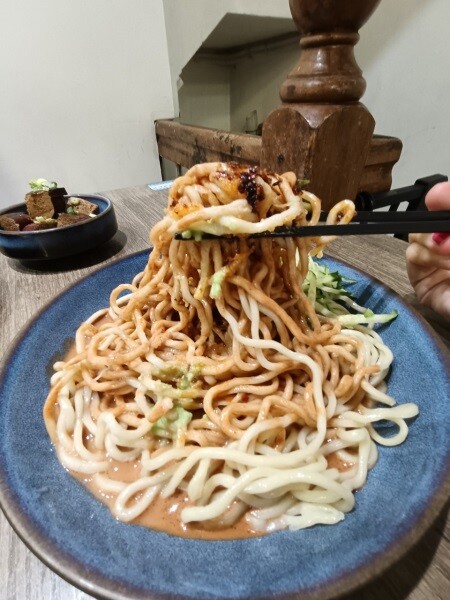 【甘霖涼麵舖永和店】夏日開胃CP值超高平價的永和美食涼麵推薦