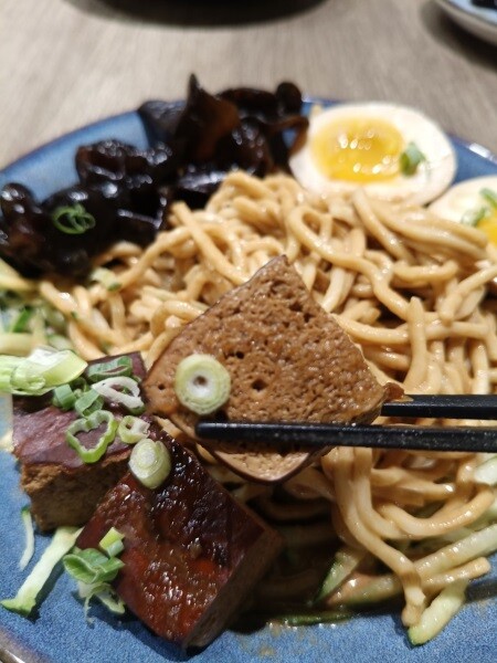 【甘霖涼麵舖永和店】夏日開胃CP值超高平價的永和美食涼麵推薦