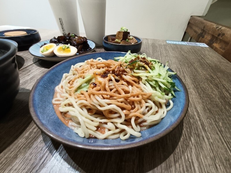 【甘霖涼麵舖永和店】夏日開胃CP值超高平價的永和美食涼麵推薦