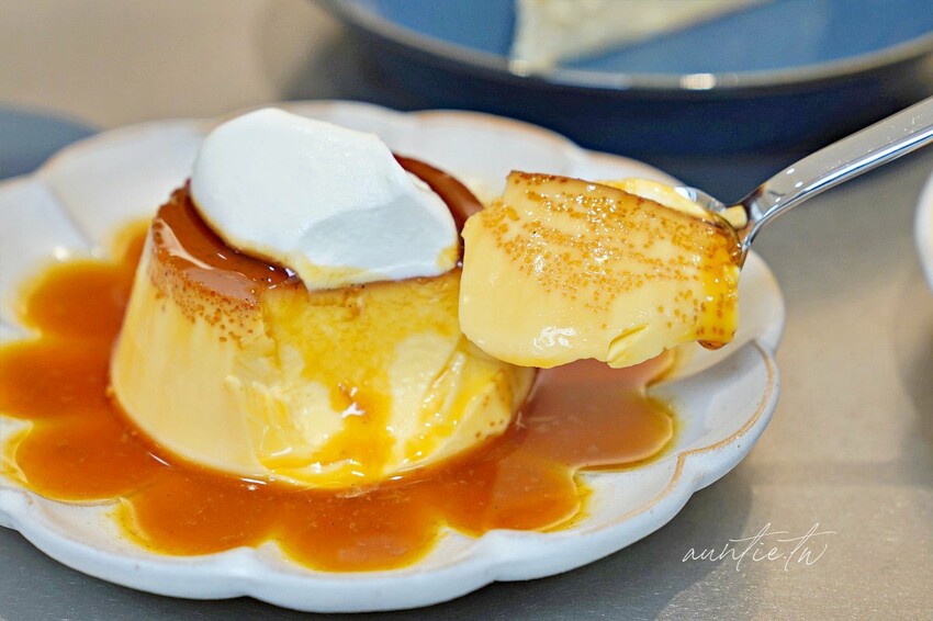 【台北】中山站｜富錦樹咖啡 FUJIN TREE CAFE，小麻雀欄杆，以為置身日本街頭咖啡廳