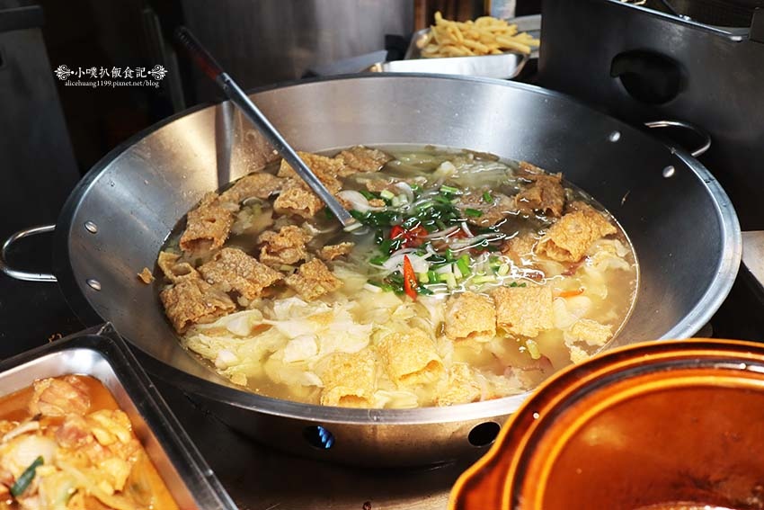 【中和興南夜市美食】『鱻食堂龍蝦粥』近南勢角站/預約制龍蝦便