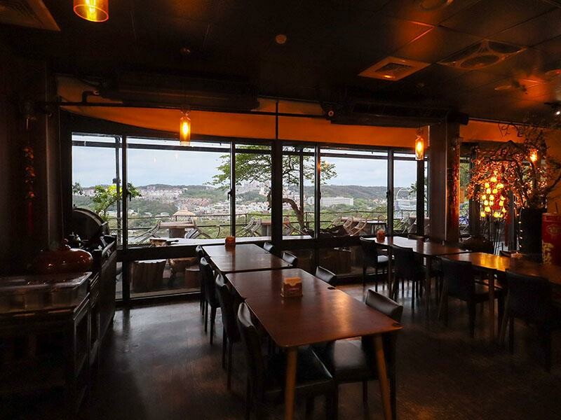 2025新竹母親節餐廳!青草湖101高山頂美食美景全包,荔枝牛奶雞必吃。