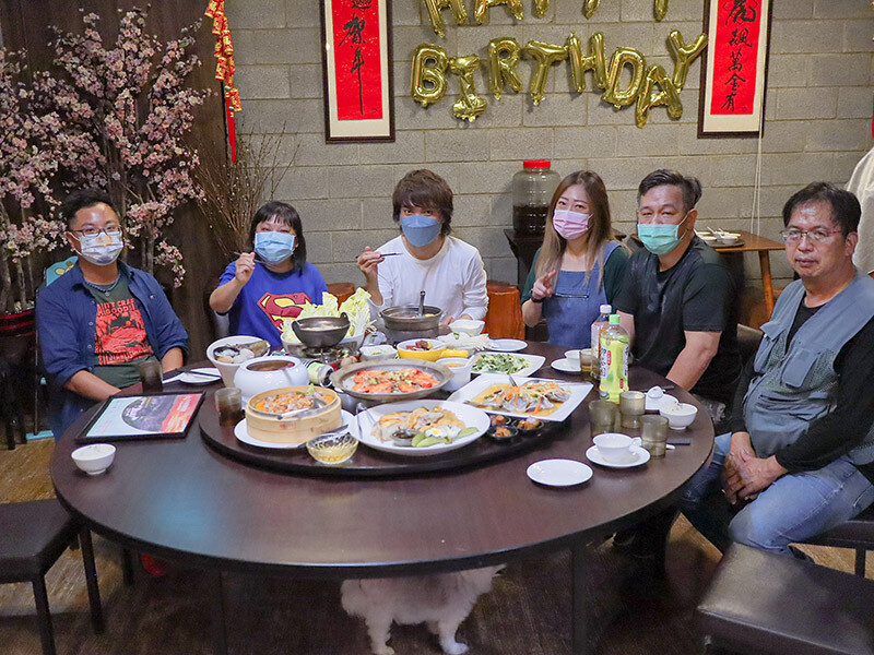 101青草湖創新農莊 | 新竹市區也有101挑高夜景，走山、玩水、看夜景、家聚吃土雞好停車