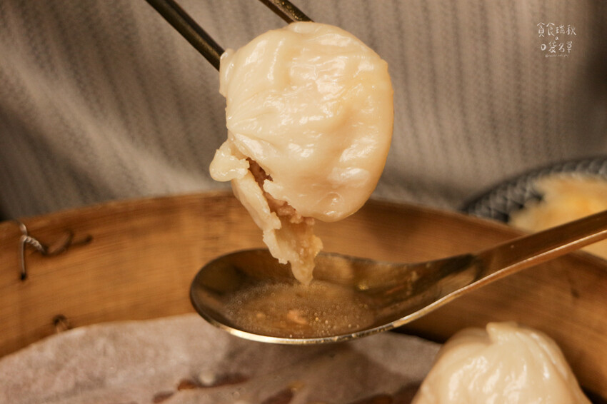 雲林斗六｜傳統台式創新滋味！不只賣刈包，豬油拌飯、爆汁湯包都