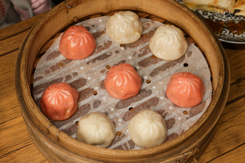 雲林斗六｜傳統台式創新滋味！不只賣刈包，豬油拌飯、爆汁湯包都