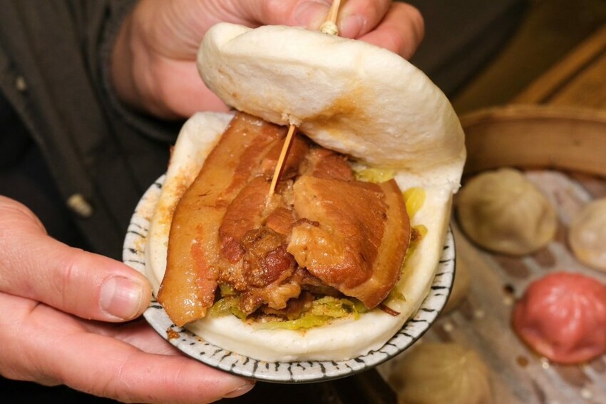 叁記傳食| 開賣即秒殺~被刈包耽誤的道地椒麻雞飯,經典台式尬新潮創意新滋味! - 肉依小姐吃什麼