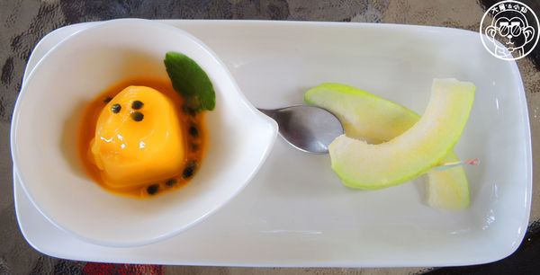 莓圃觀光休閒農園:作伙來企投【台北內湖・莓圃休閒觀光農園】庭園咖啡吃草莓料理 莓圃觀光休閒農園:作伙來企投【台北內湖・莓圃休閒觀光農園】庭園咖啡吃草莓料理