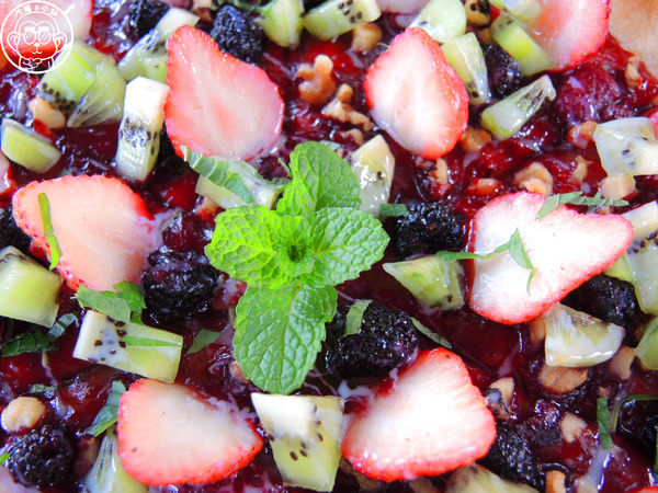 莓圃觀光休閒農園:作伙來企投【台北內湖・莓圃休閒觀光農園】庭園咖啡吃草莓料理 莓圃觀光休閒農園:作伙來企投【台北內湖・莓圃休閒觀光農園】庭園咖啡吃草莓料理