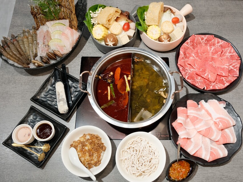【新店火鍋推薦】汆鍋上選鍋物-七張店～高CP新鮮海陸火鍋套餐、多款特色湯底火鍋～七張捷運站巷內、新店美食推薦～