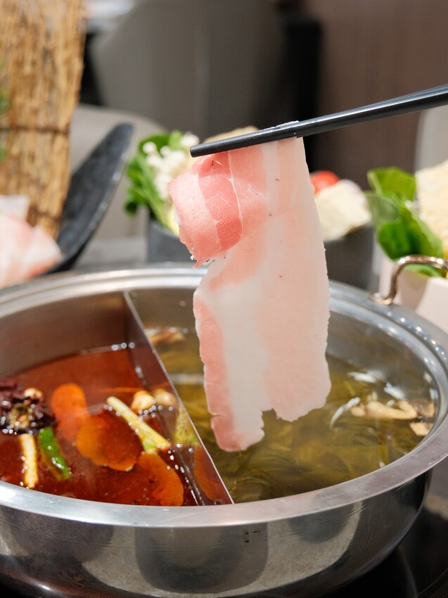 【新店火鍋推薦】汆鍋上選鍋物-七張店～高CP新鮮海陸火鍋套餐、多款特色湯底火鍋～七張捷運站巷內、新店美食推薦～