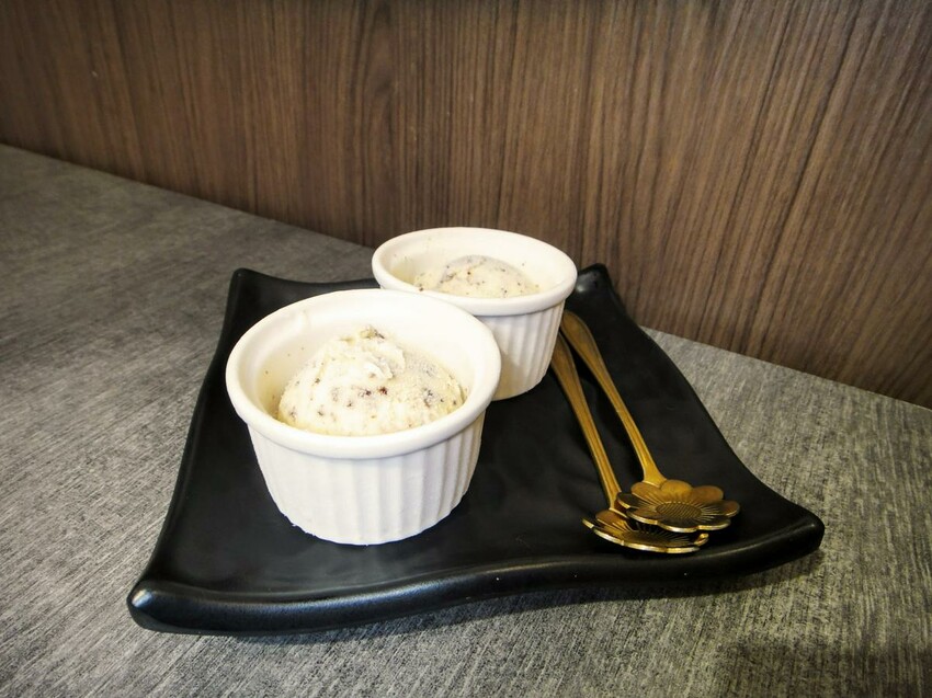 【美食】「汆鍋 上選鍋物 七張店」多款特色湯底火鍋、海陸火鍋套餐,新店火鍋推薦、捷運七張聚餐推薦 附菜單