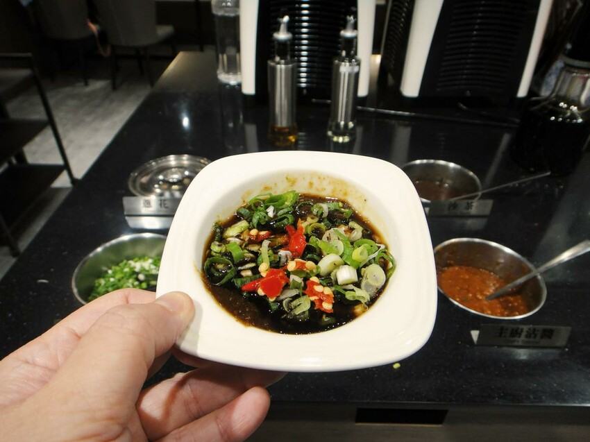 【美食】「汆鍋 上選鍋物 七張店」多款特色湯底火鍋、海陸火鍋套餐,新店火鍋推薦、捷運七張聚餐推薦 附菜單