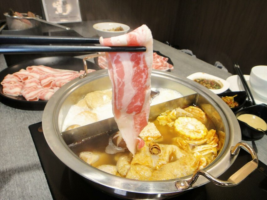 【美食】「汆鍋 上選鍋物 七張店」多款特色湯底火鍋、海陸火鍋套餐,新店火鍋推薦、捷運七張聚餐推薦 附菜單