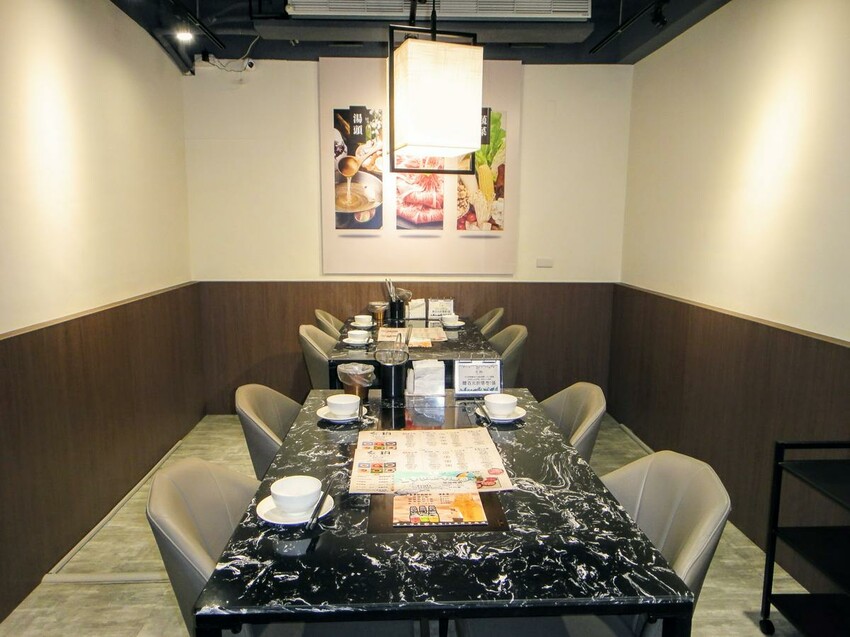 【美食】「汆鍋 上選鍋物 七張店」多款特色湯底火鍋、海陸火鍋套餐,新店火鍋推薦、捷運七張聚餐推薦 附菜單
