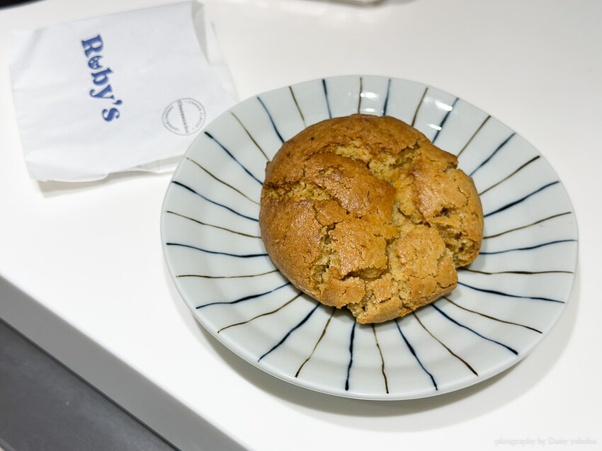 Ruby’s 司康餅乾專賣店》美味的包餡胖胖軟餅乾，每日新鮮純手工製作的限量排隊甜點！