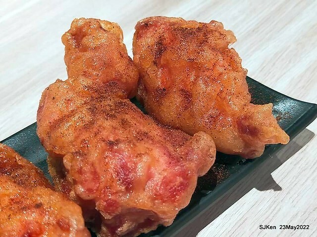 「初麵_松江四平店 」(Shrimp tomato noodle, Braised beef on rice and fried chicken), Taipei, Taiwan, May 23, 2022.