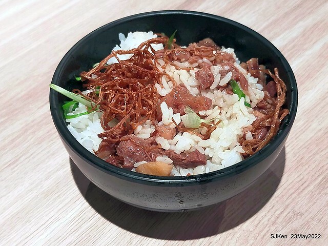 「初麵_松江四平店 」(Shrimp tomato noodle, Braised beef on rice and fried chicken), Taipei, Taiwan, May 23, 2022.