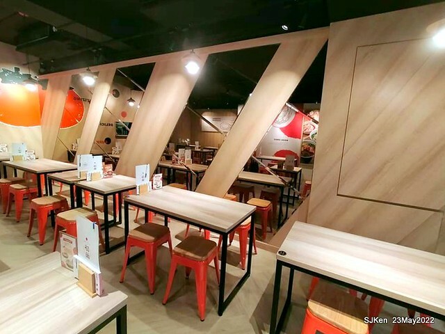 「初麵_松江四平店 」(Shrimp tomato noodle, Braised beef on rice and fried chicken), Taipei, Taiwan, May 23, 2022.