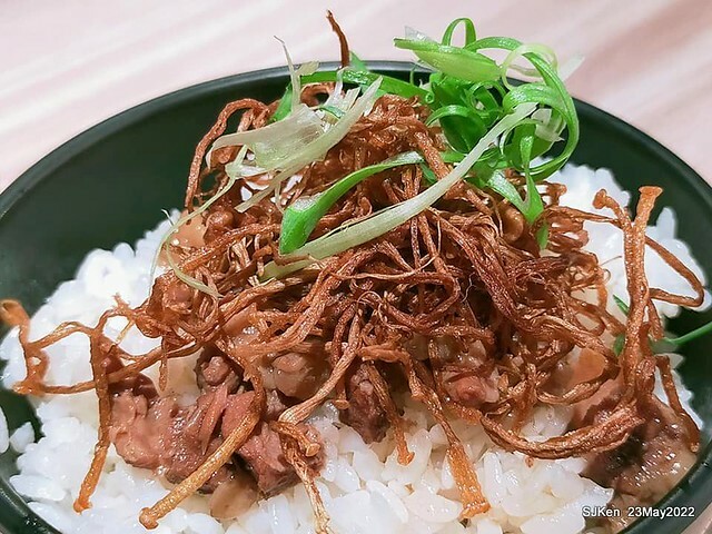 「初麵_松江四平店 」(Shrimp tomato noodle, Braised beef on rice and fried chicken), Taipei, Taiwan, May 23, 2022.