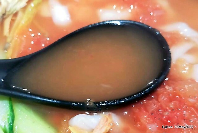 「初麵_松江四平店 」(Shrimp tomato noodle, Braised beef on rice and fried chicken), Taipei, Taiwan, May 23, 2022.