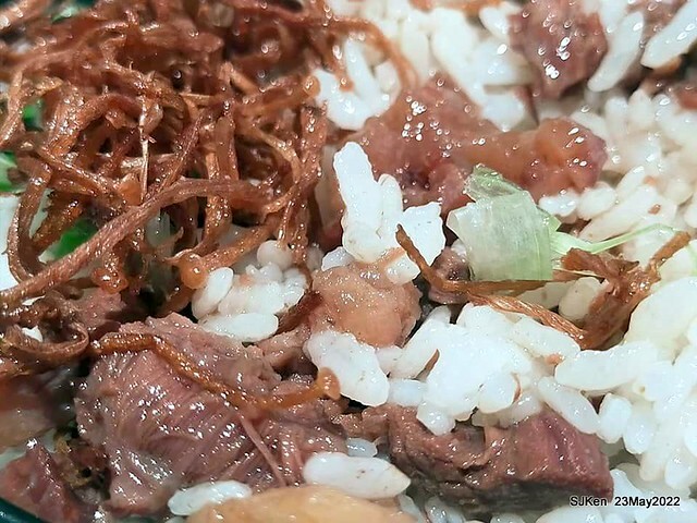 「初麵_松江四平店 」(Shrimp tomato noodle, Braised beef on rice and fried chicken), Taipei, Taiwan, May 23, 2022.